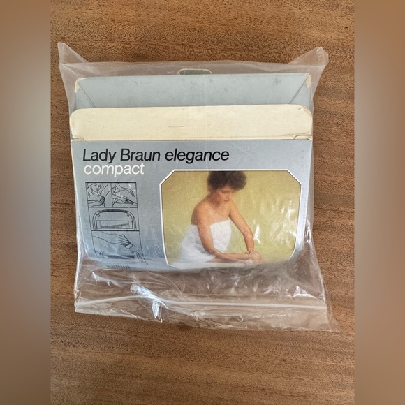 Vintage 70’s Lady Braun 5660 Elegance Cosmetic Electric Shaver with Pouch - Picture 2 of 7